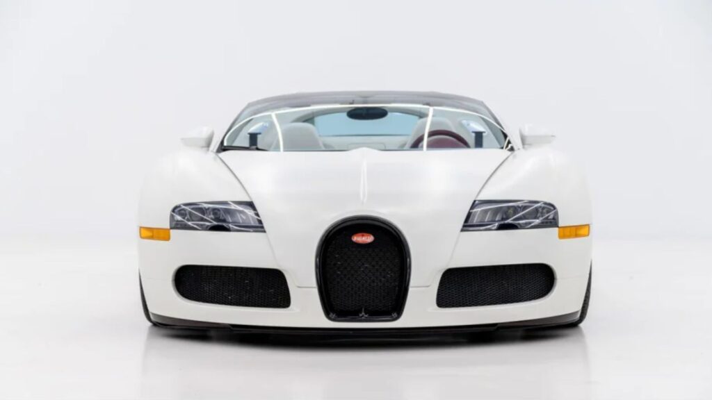 https://www.dupontregistry.com/autos/listing/2011/bugatti/veyron/259068?fbclid=IwAR3vs2Ljo-yOUeCUZQGcB0l0PeJJv_Zq6Rj3CsCaFtX72Q0wV7nV3p1t1e8