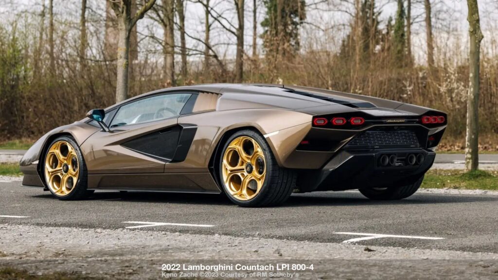 2022 Lamborghini Countach LPI 800-4