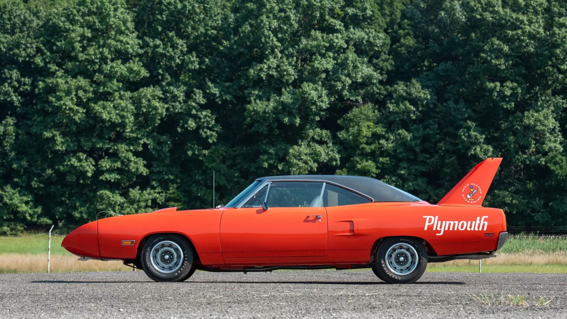 1970 Plymouth Road Runner Superbird with 440 'Six-Pack' V8 - Modern Car ...