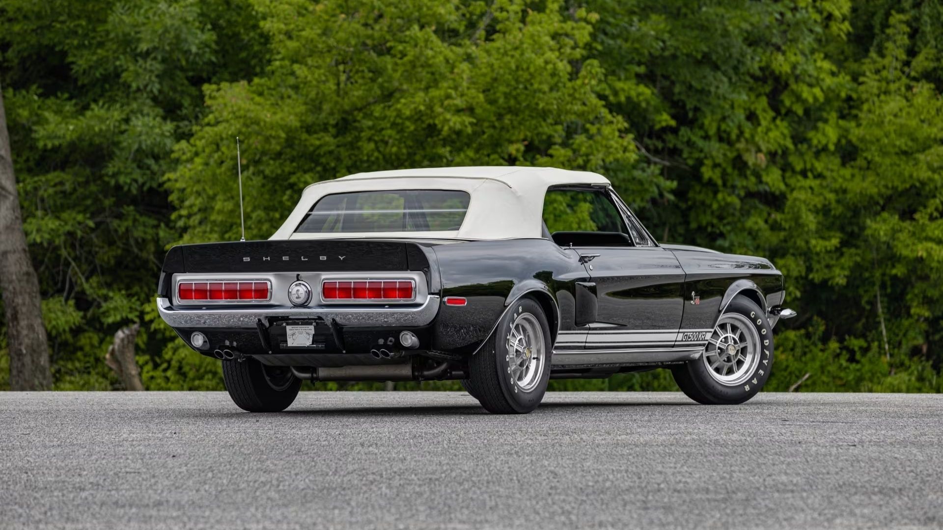 1968 Shelby GT500KR convertible detail