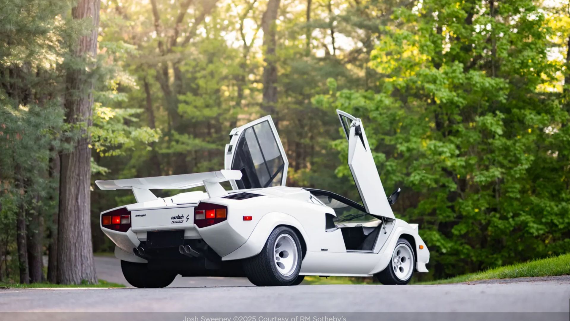 Award-Winning 1983 Lamborghini Countach 5000 S Set to Dazzle at ...