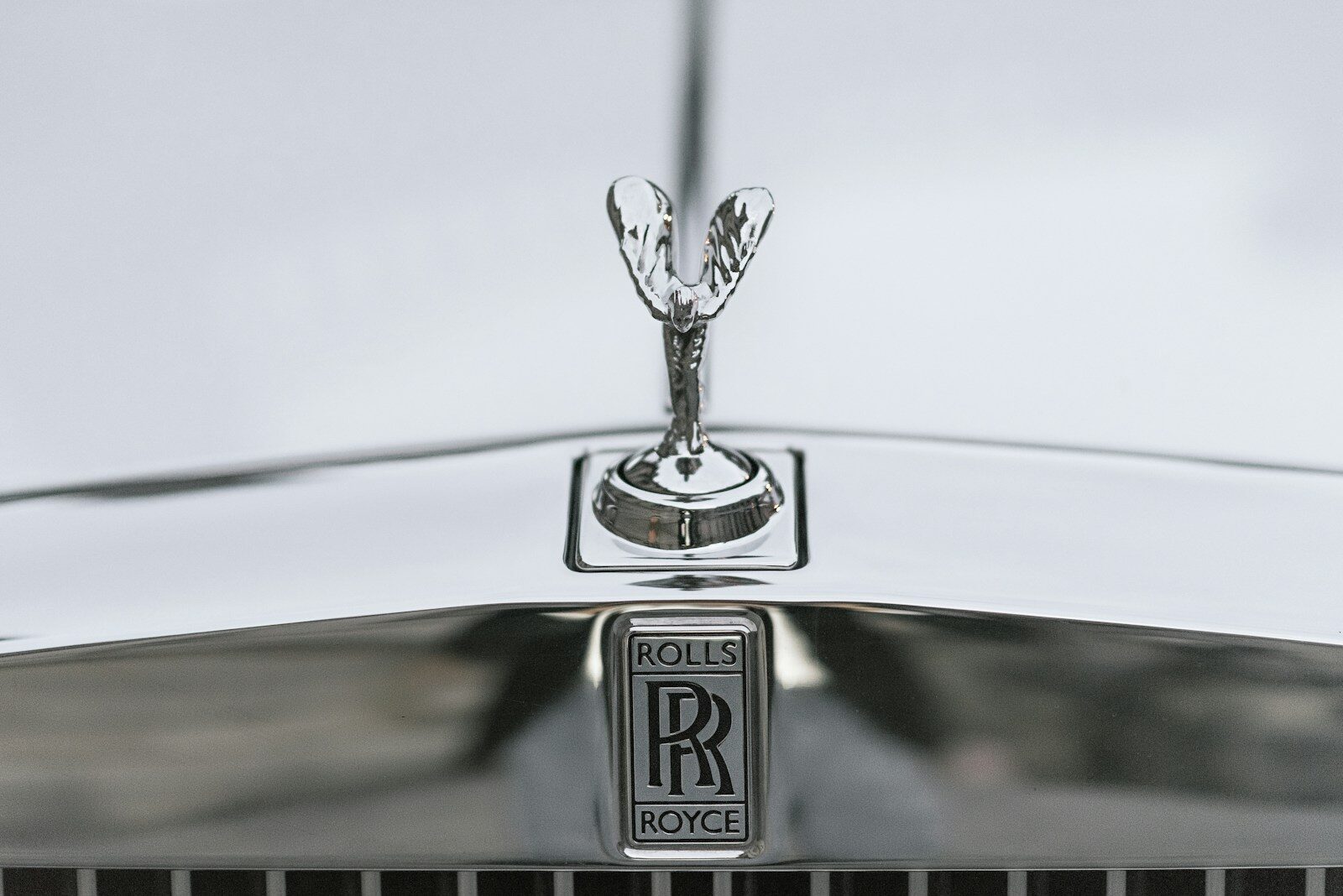 the hood ornament of a rolls royce car