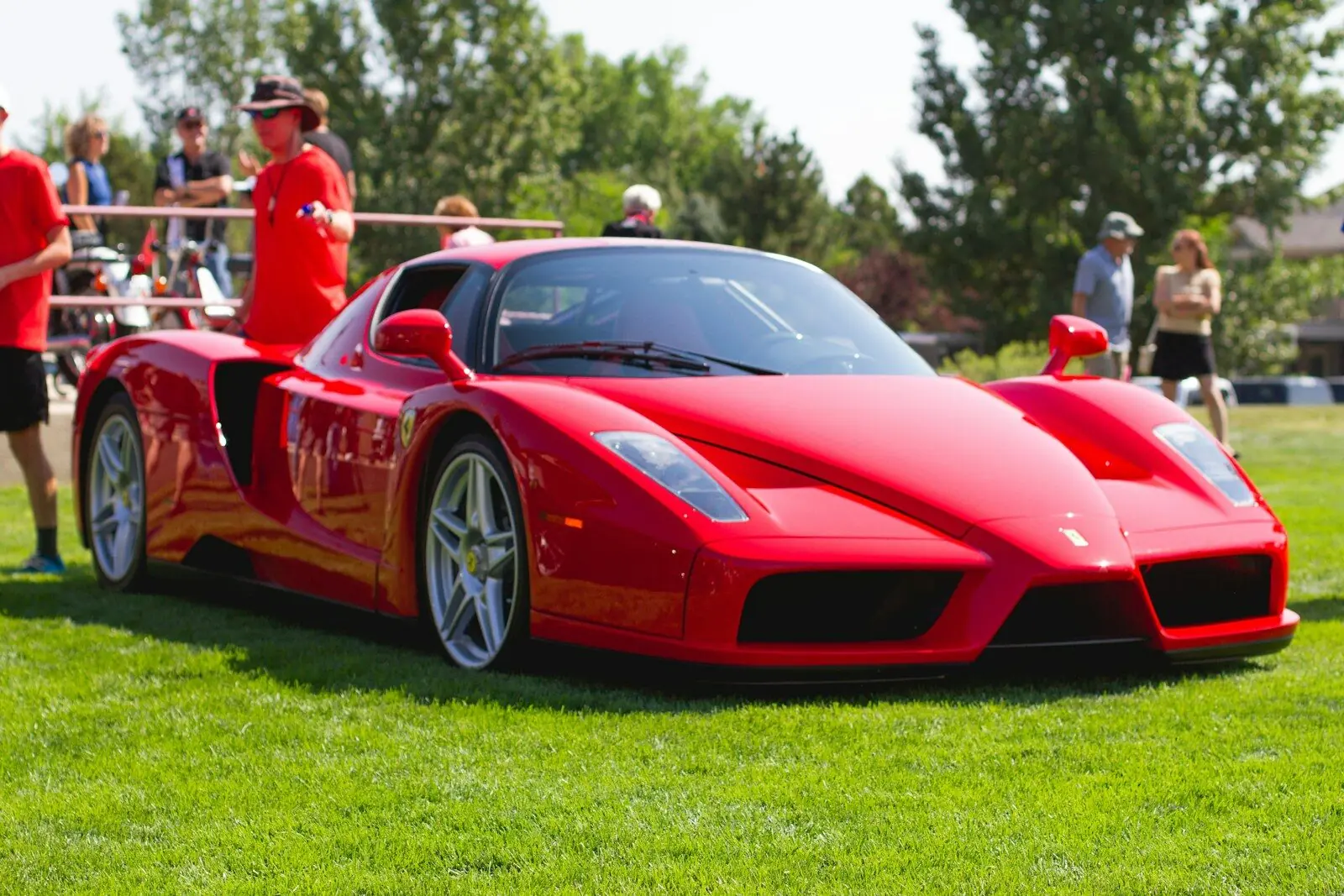 Market Movers: A Two-Speed Collector Car Market as the Top Sets Records and the Middle Cools - featured image
