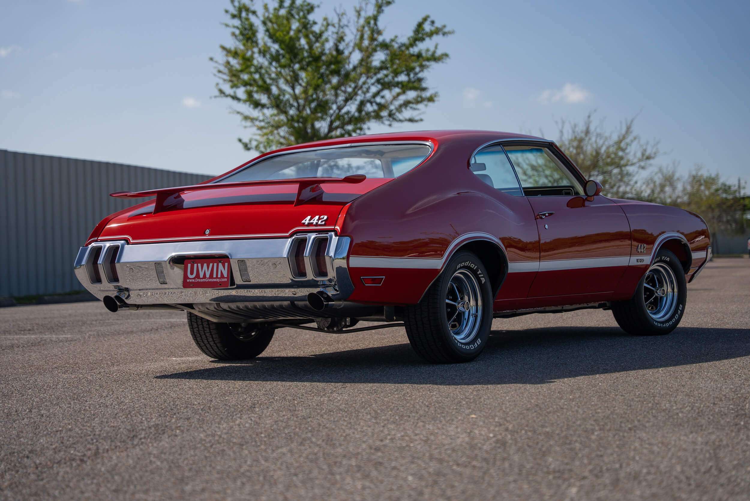 Restored 1970 Oldsmobile 442 W30 Headlines Muscle-Car Giveaway Benefiting Veterans and Children - featured image