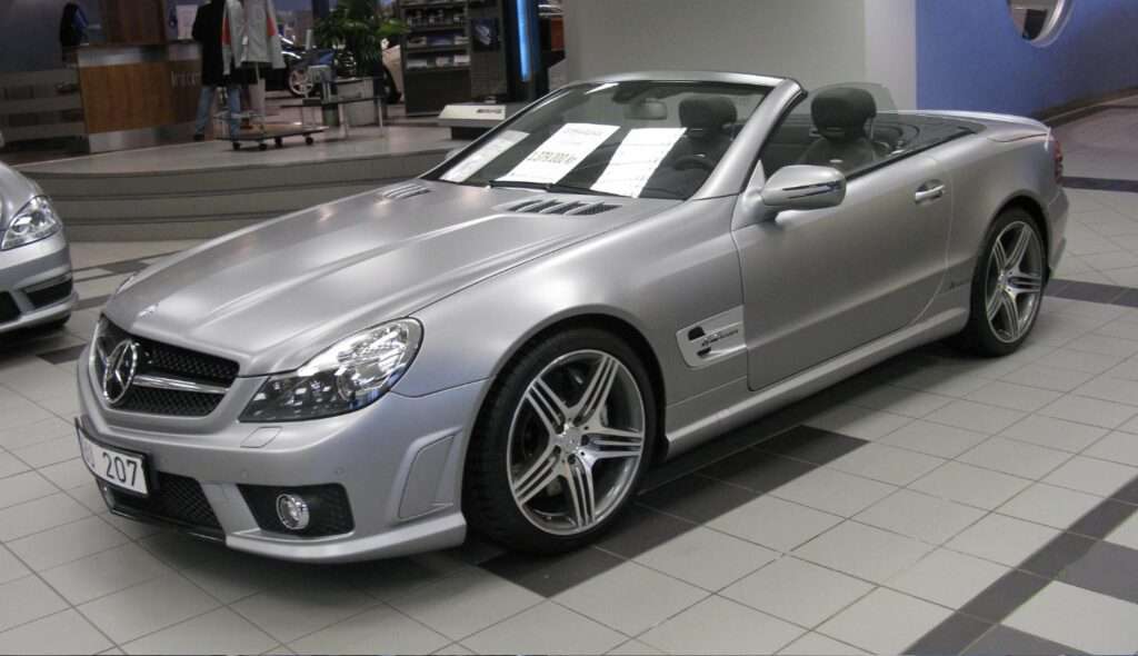 2011 Mercedes-Benz SL63 AMG
