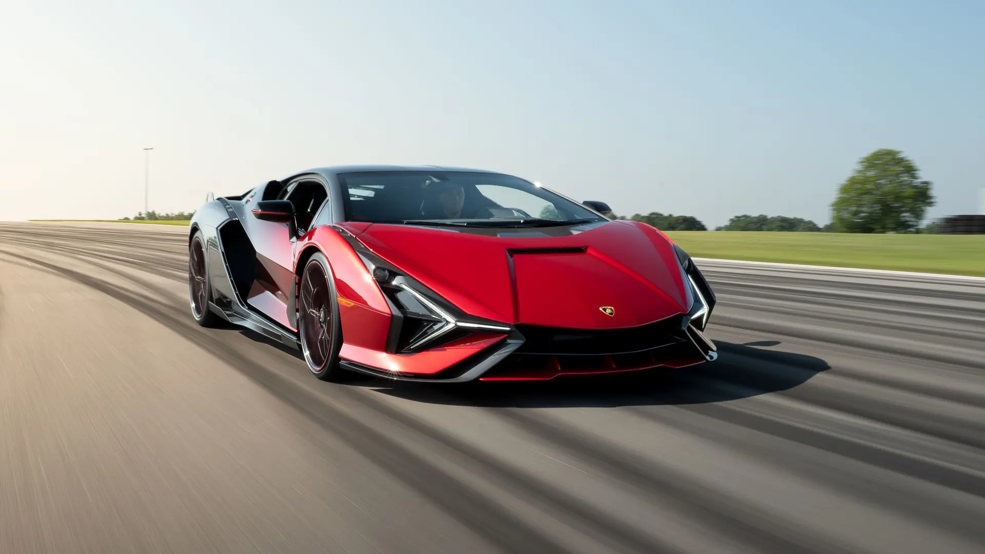 Rare Lamborghini Sián Hybrid Hypercar Heads to Monterey Auction - featured image