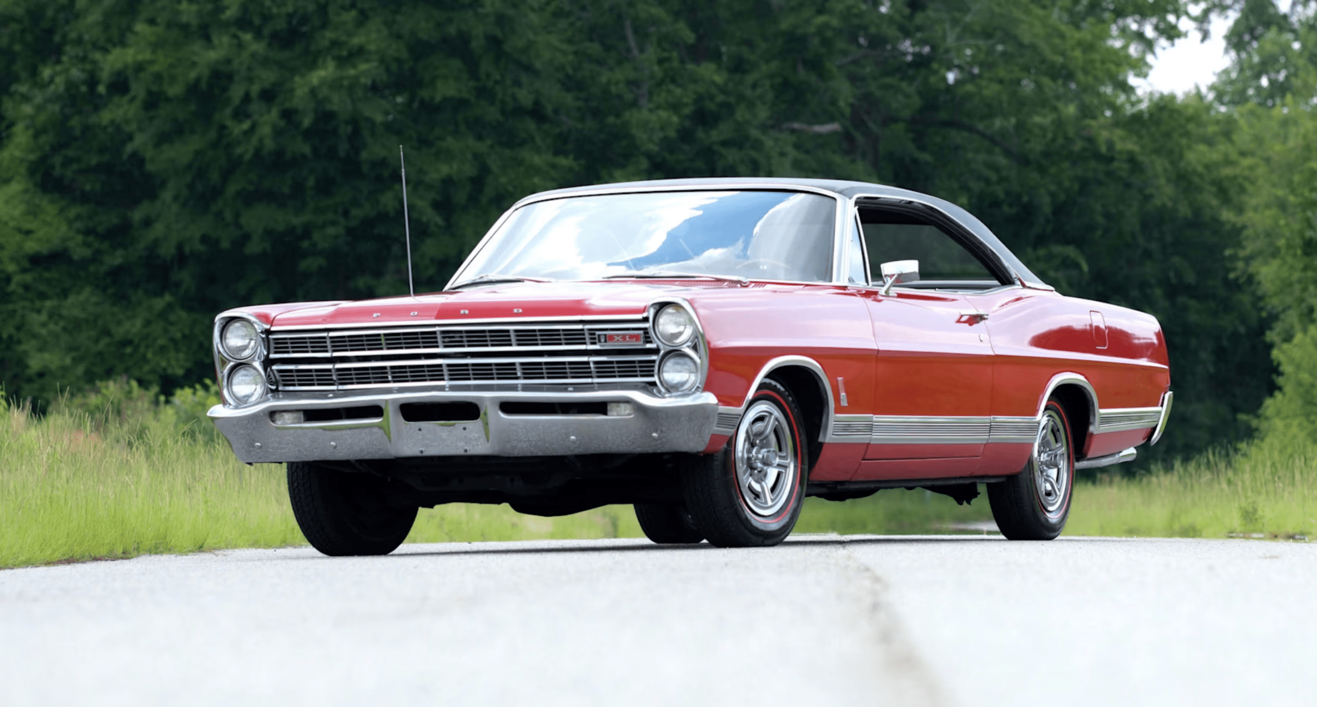 Rare 1967 Ford Galaxie 500XL 7-Litre Heads to Harrisburg Auction - featured image