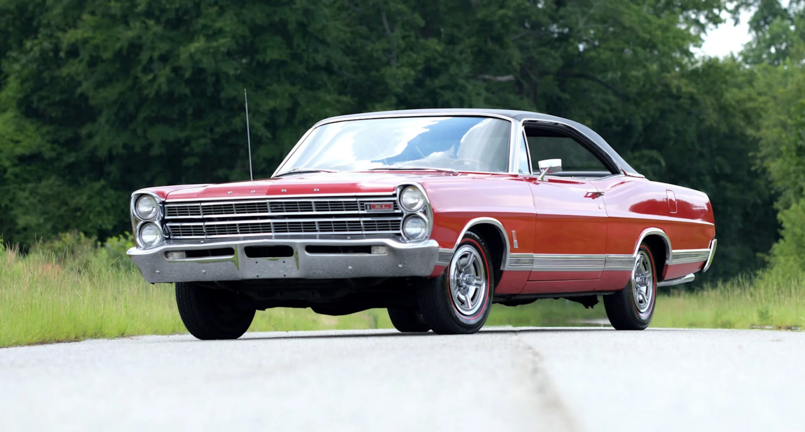 Rare 1967 Ford Galaxie 500XL 7-Litre Heads to Harrisburg Auction - featured image