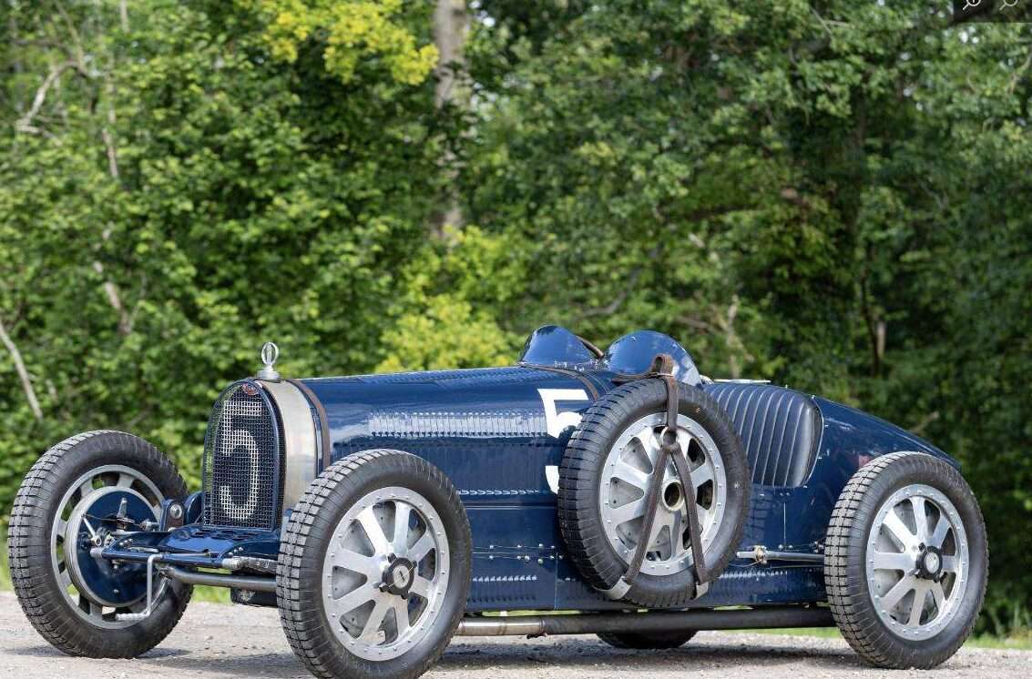 1929 Bugatti Type 35C Grand Prix Two-Seater in blue with racing number 5, front view