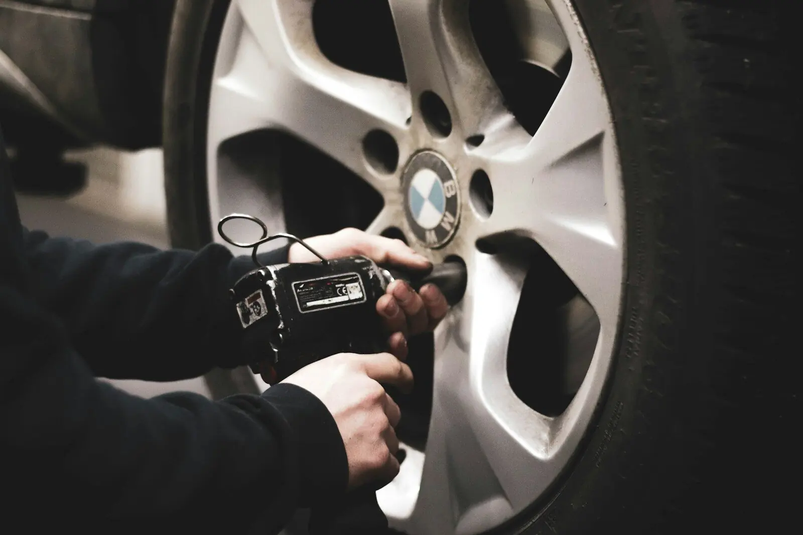 The Best Tire Inflators, Pressure Gauges, and Flat-Spot Savers for Stored Cars - featured image