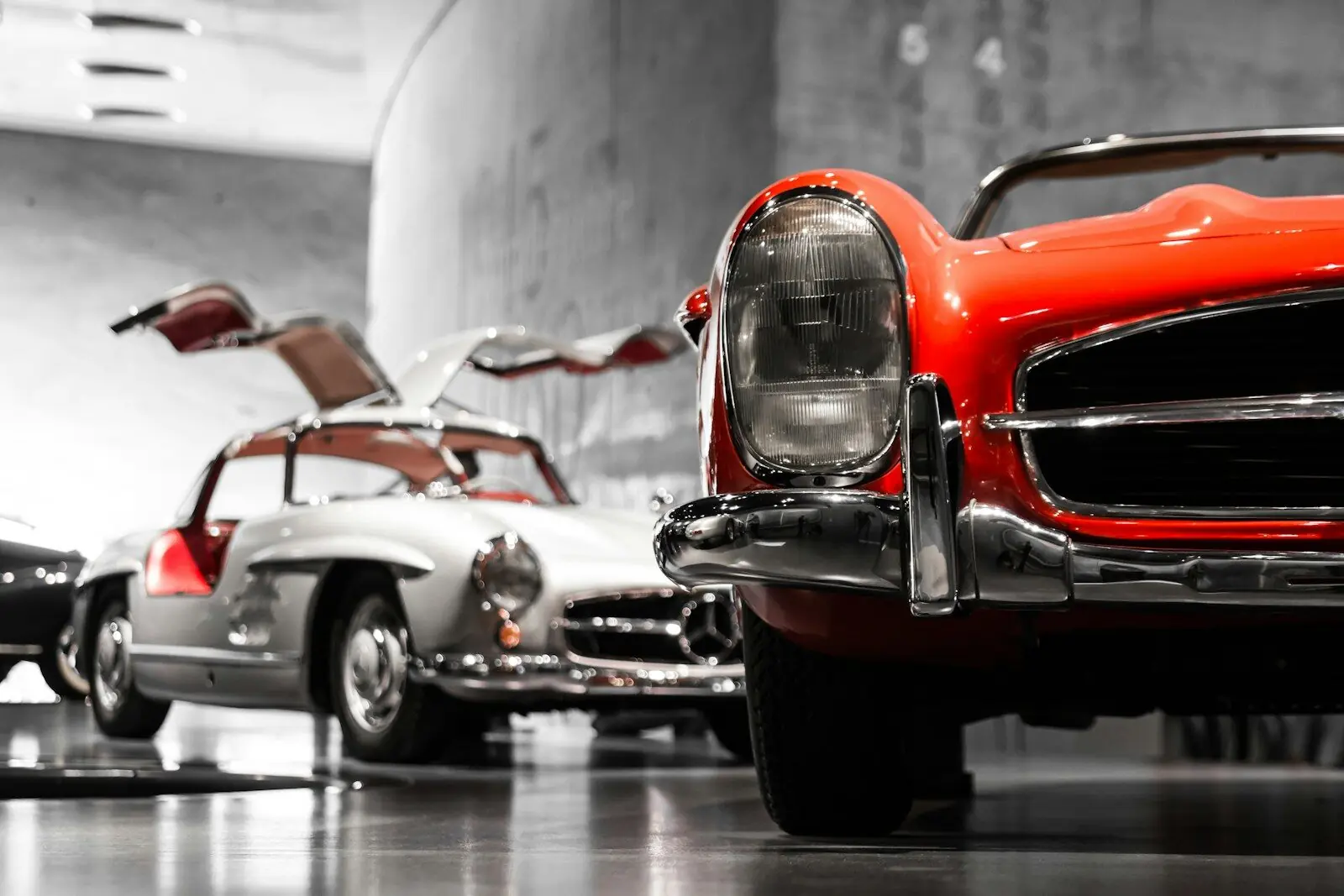 Global Auction Roundup: What’s Crossing the Block Over the July 4th Weekend - featured image
