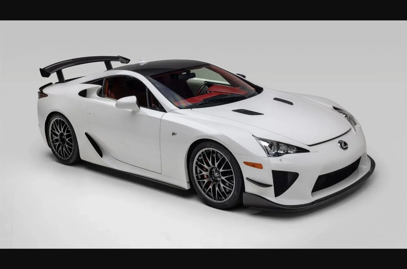 A 72-Mile Lexus LFA Nürburgring Package Shows How Far Japan’s Supercar Has Come - featured image