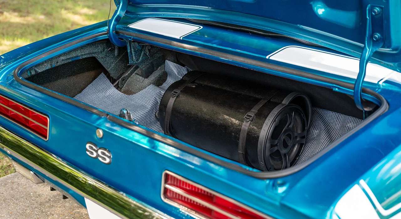 1969 Camaro trunk with Bazooka bass tube
