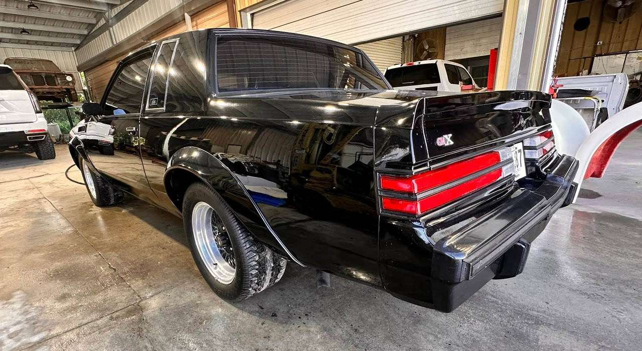 Rear three-quarter view of 1987 Buick GNX No. 461