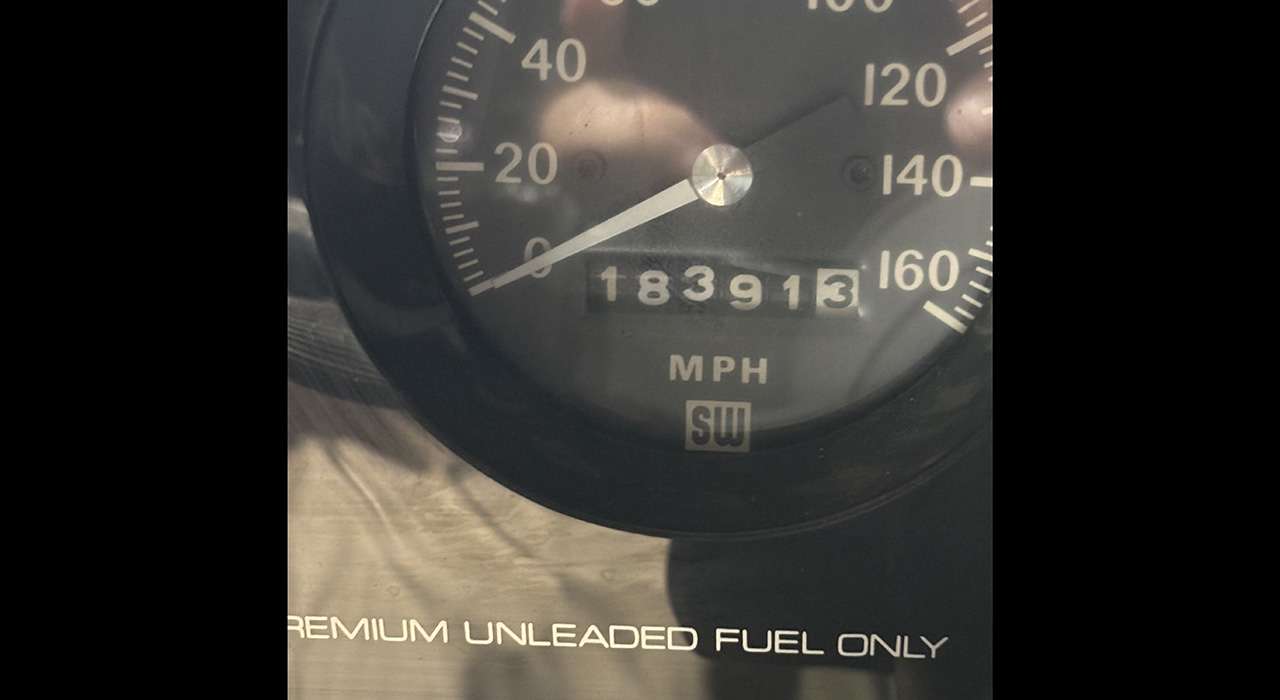 Stewart-Warner speedometer and odometer in Buick GNX No. 461