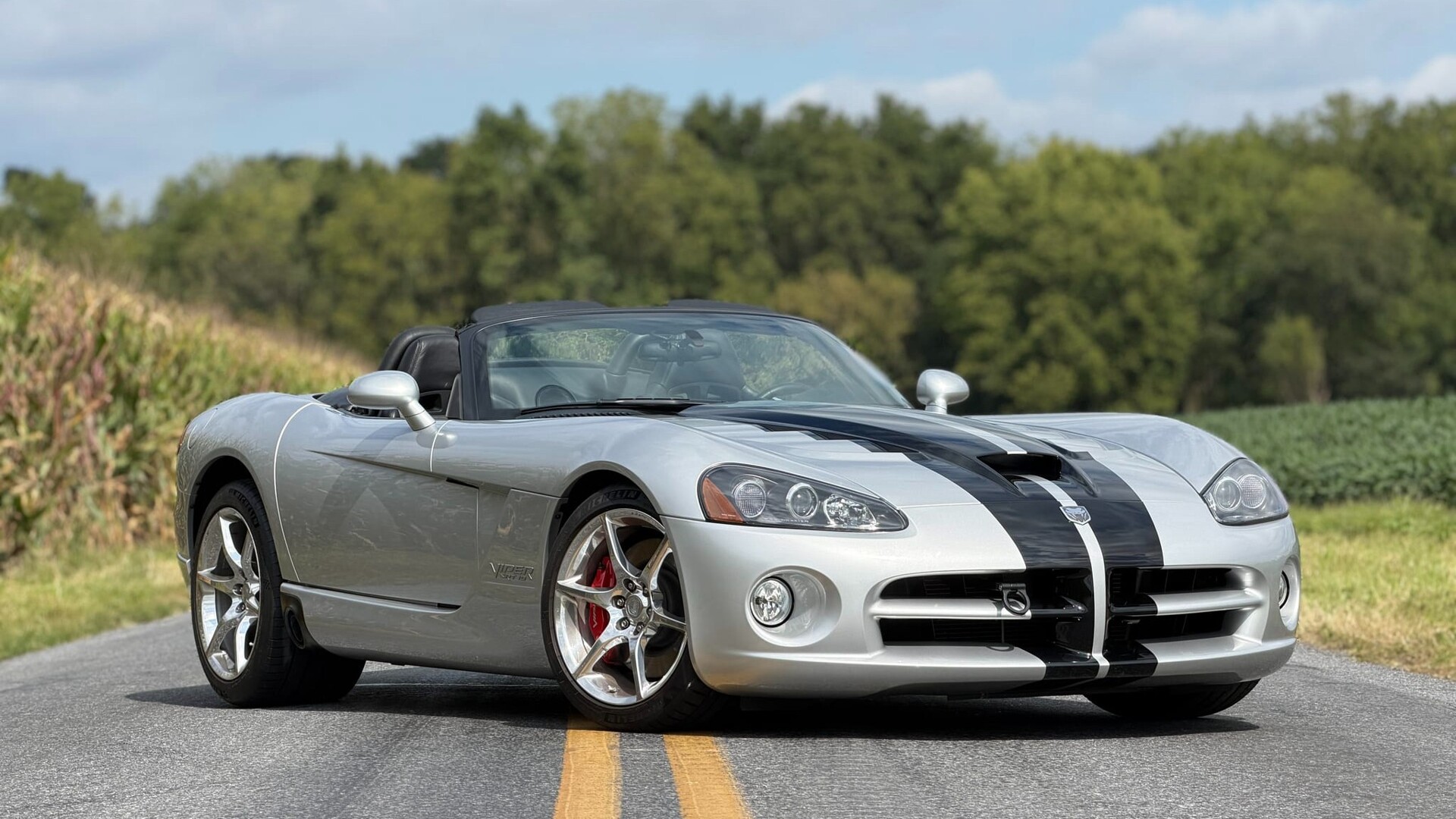 The Last Open Viper Has Just 9,000 Miles, and That’s the Least Interesting Thing About It - featured image