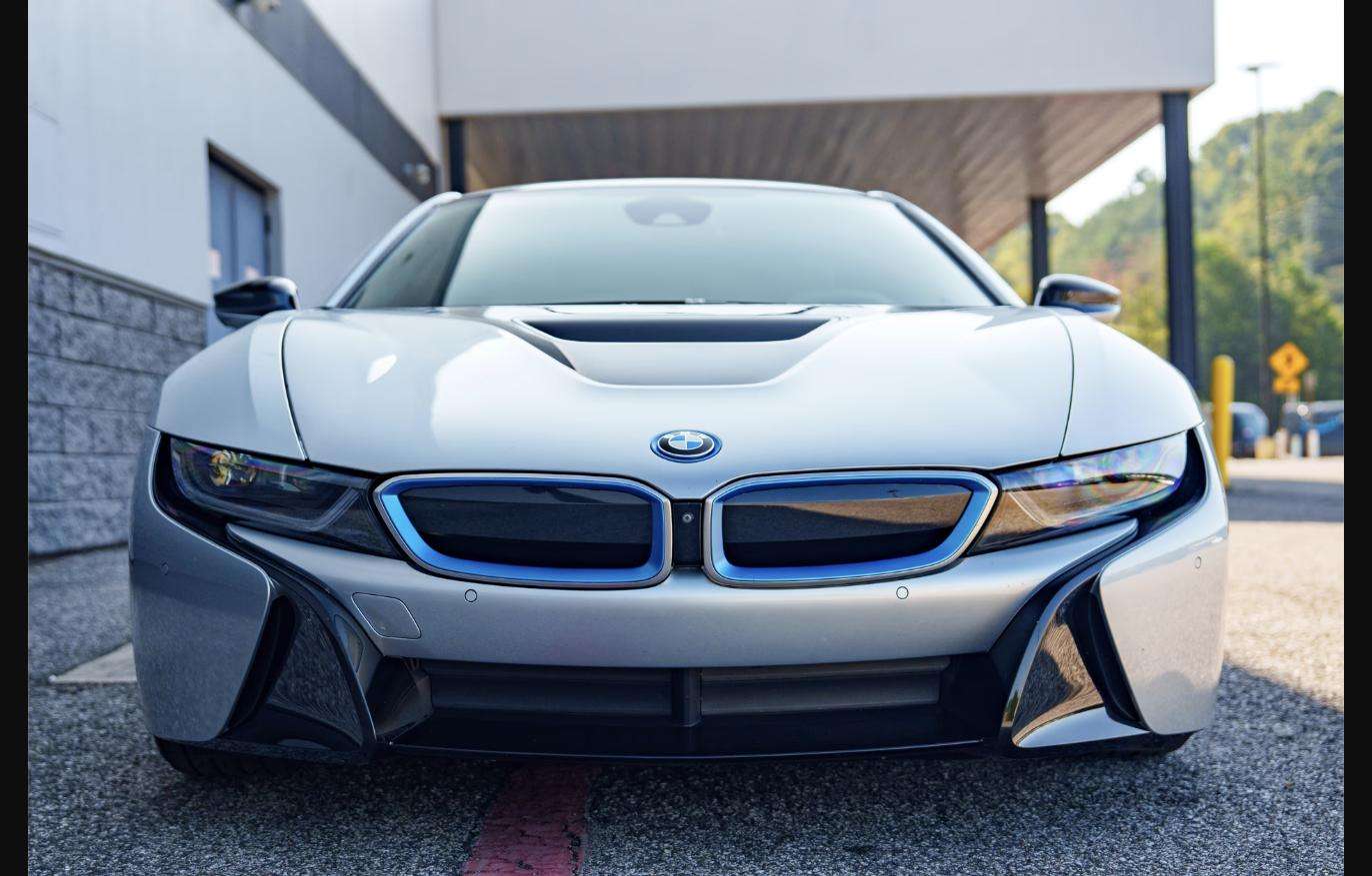Blue-accented kidney grilles on the 2015 BMW i8 at Henderson Auctions