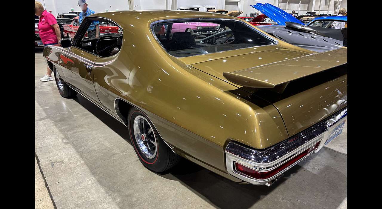 Rear three-quarter view of the 1970 Pontiac GTO heading to auction in Biloxi