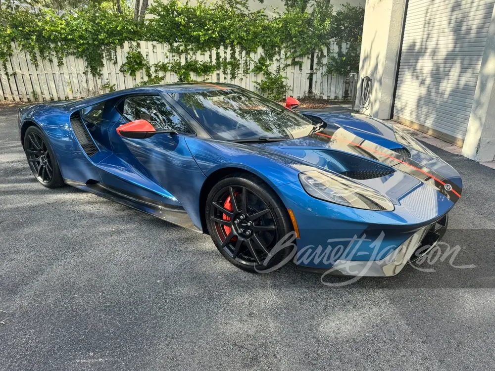 A Modern Ford GT Outbid a Genuine Boss 429 at Barrett-Jackson Las Vegas — And That Gap Is the Real Story - featured image