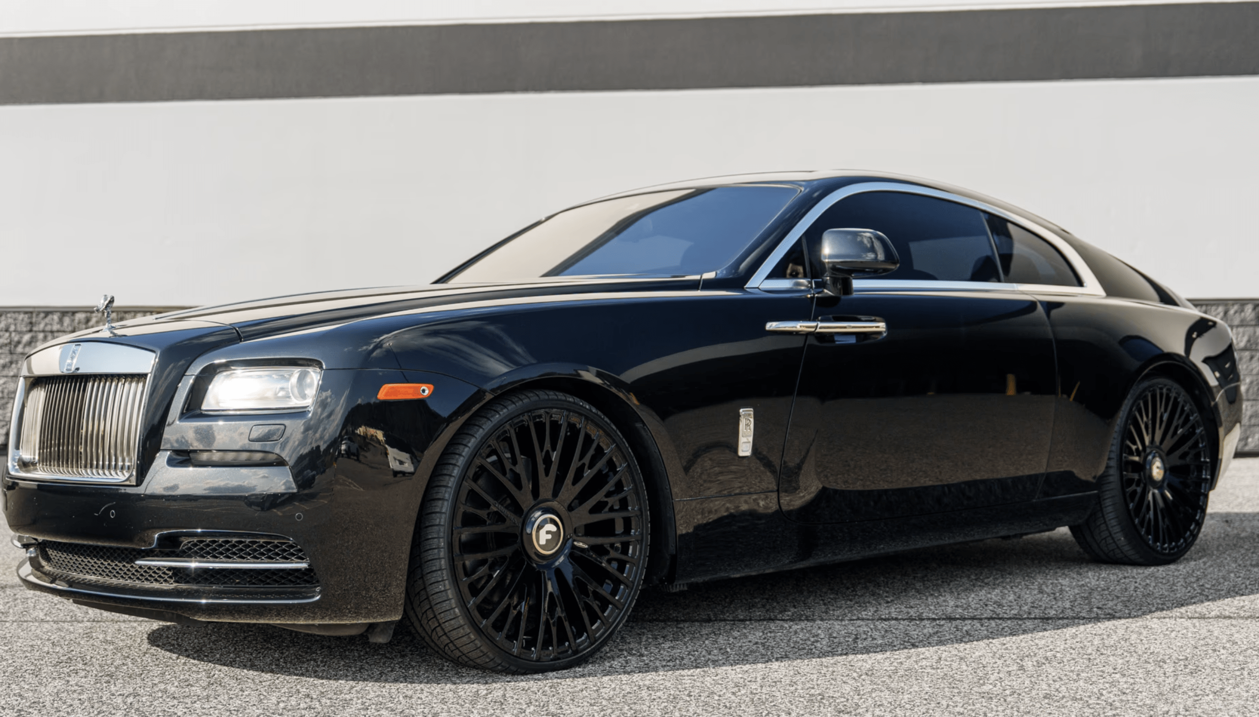 No-Reserve 2015 Rolls-Royce Wraith Coupe Heads to Auction at Henderson Auctions - featured image