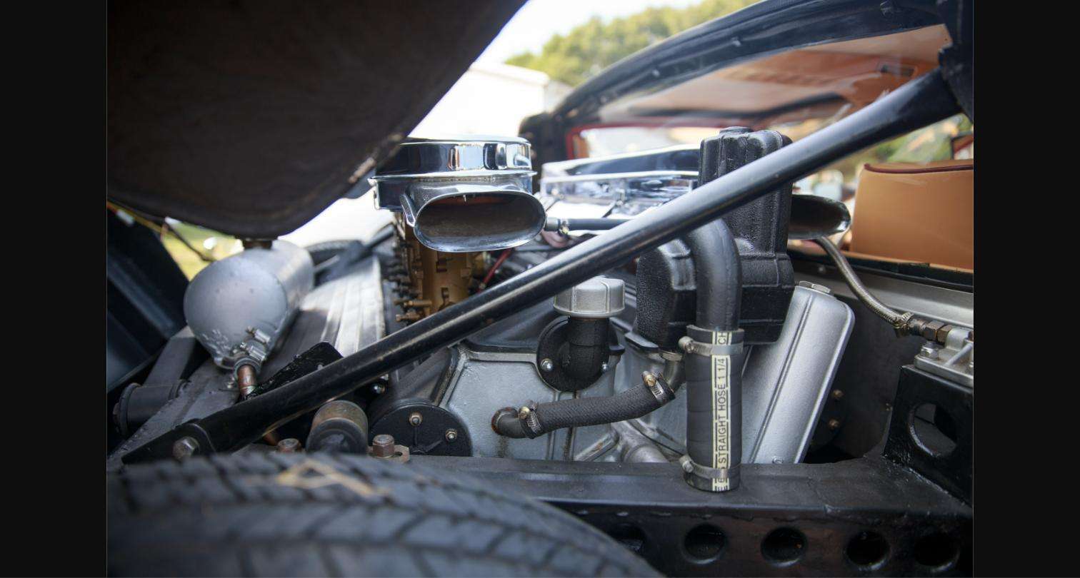 Lamborghini Miura P400 S transverse-mounted 3.9-litre V-12 engine bay