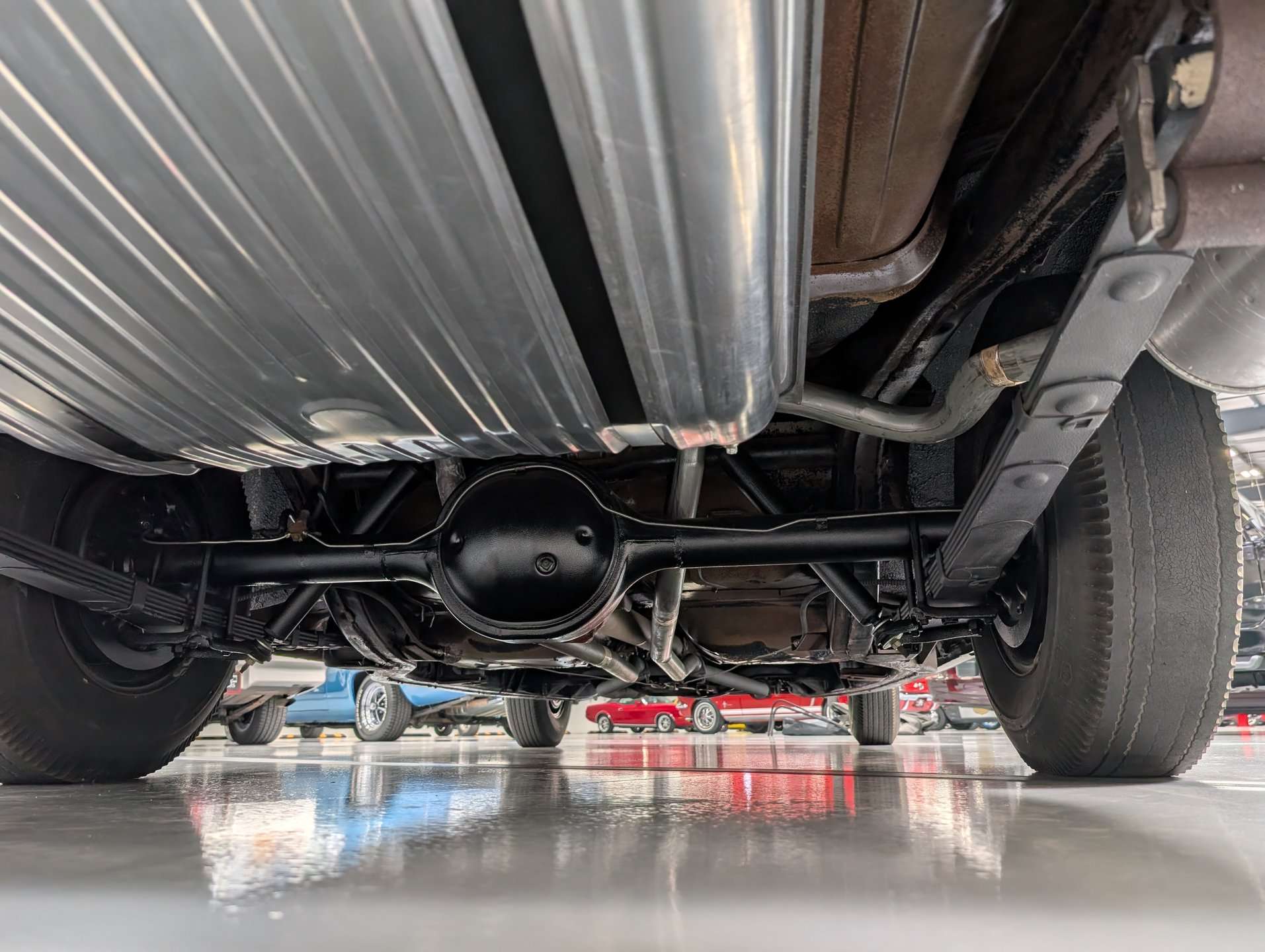 Underside and rear axle of the 1963 Ford Galaxie R-code