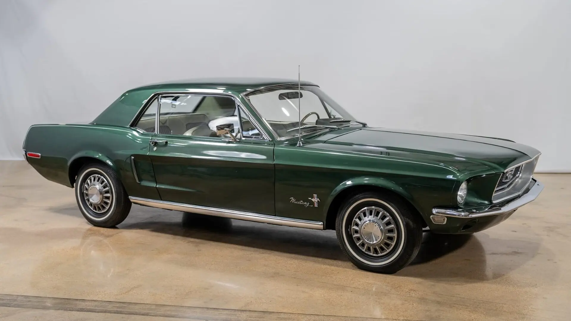 Richard Rawlings’ No-Reserve Sale Tests What Collectors Actually Pay For - featured image