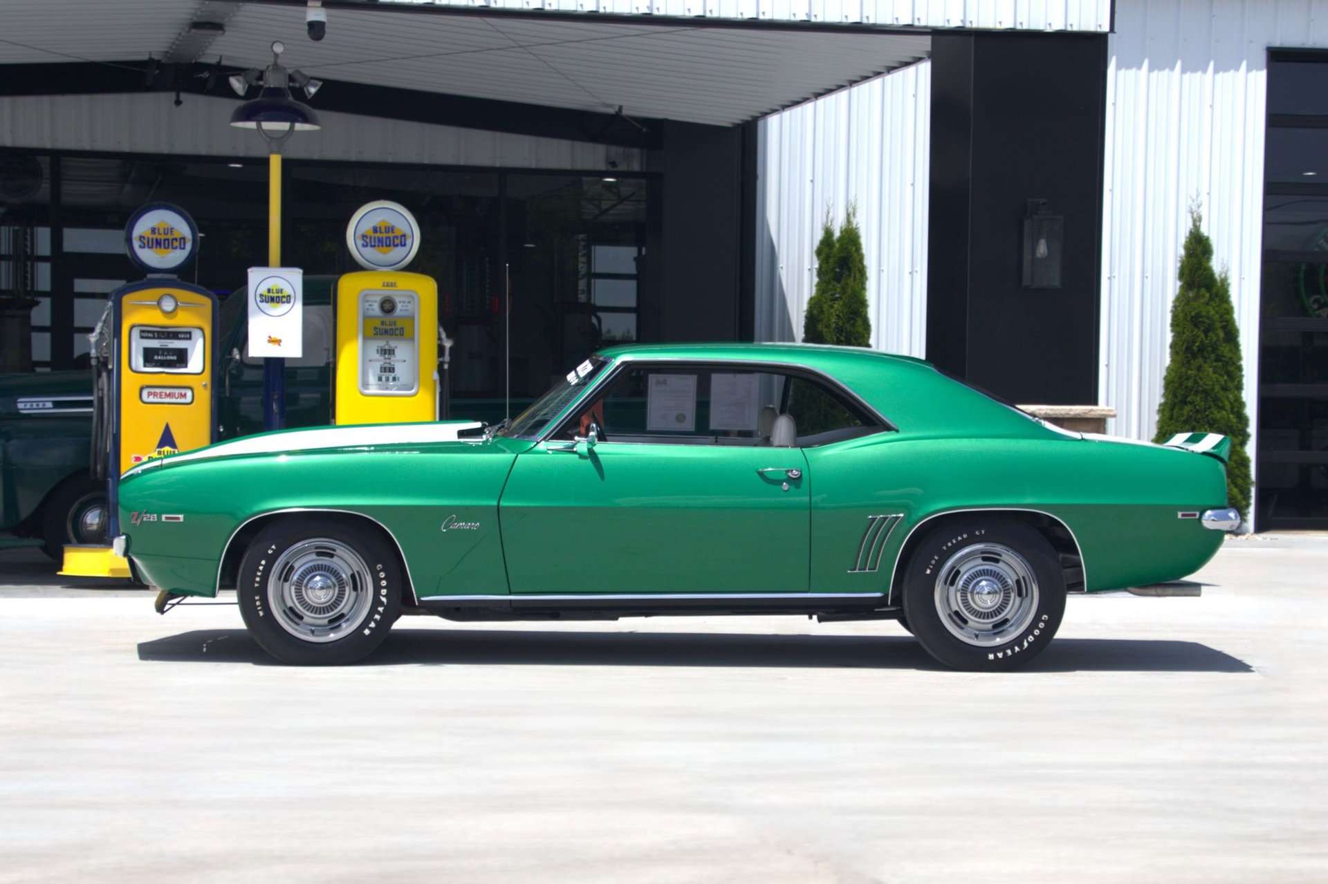 Driver-side profile of the 1969 Camaro Z/28 in Rally Green