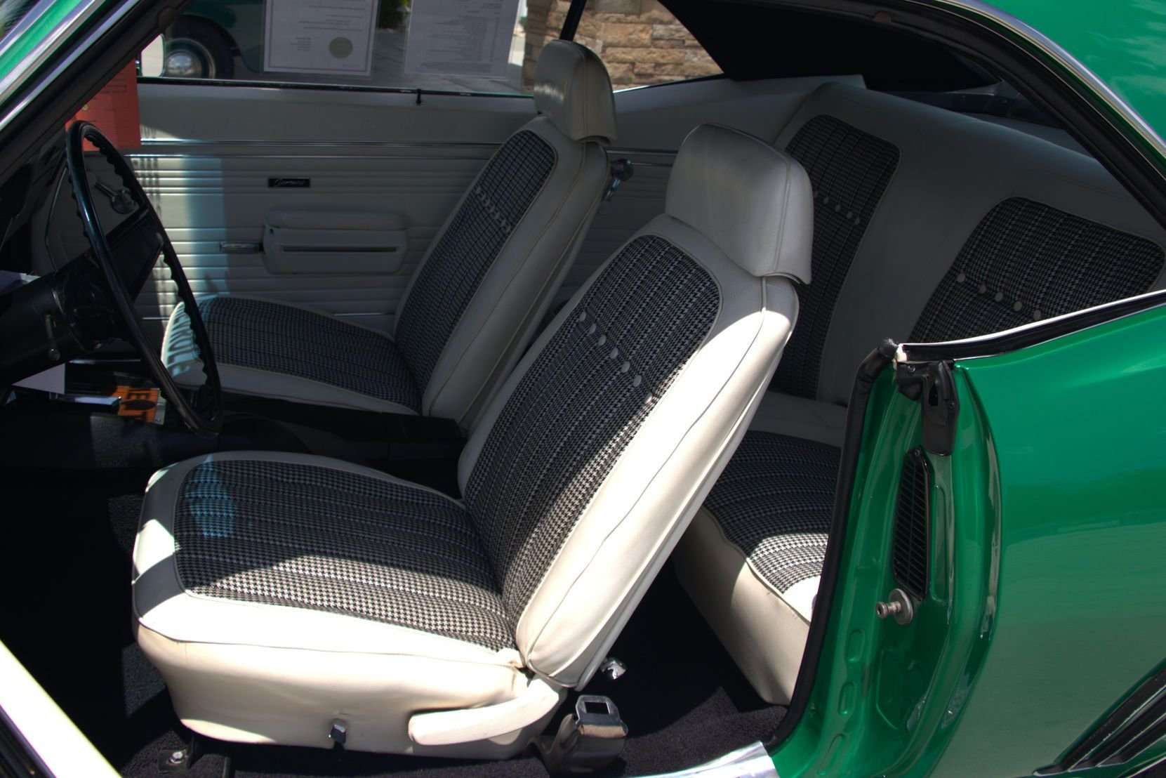 White and houndstooth front seats in the 1969 Camaro Z/28