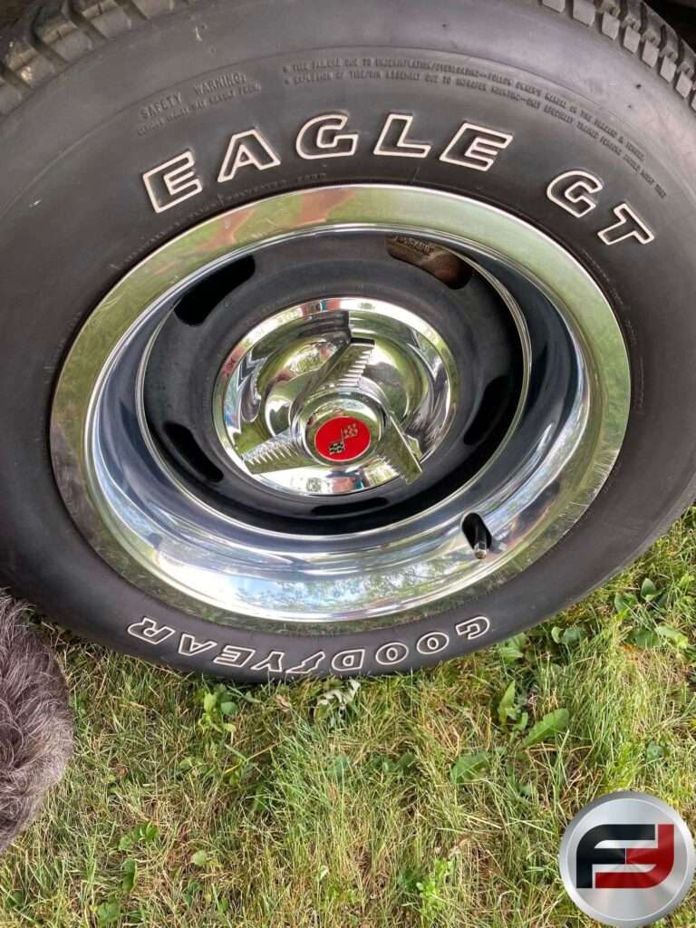 Goodyear Eagle GT white-letter tire and Rally wheel on the 1972 Corvette