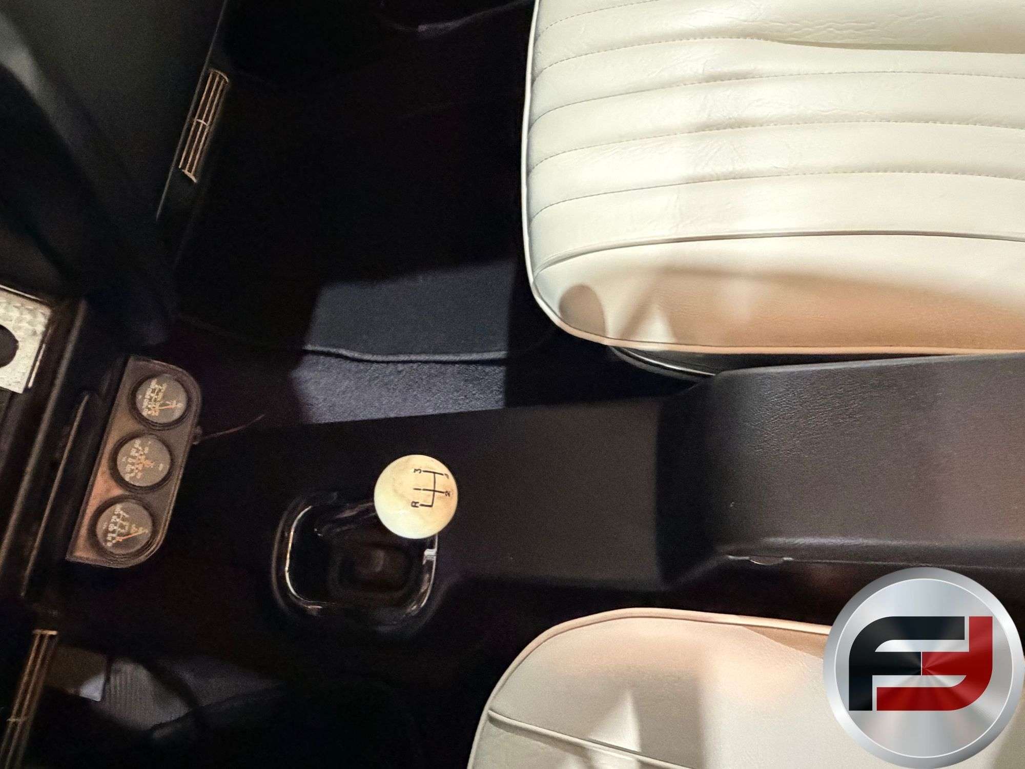 Console and Hurst shifter in the 1972 Pontiac GTO
