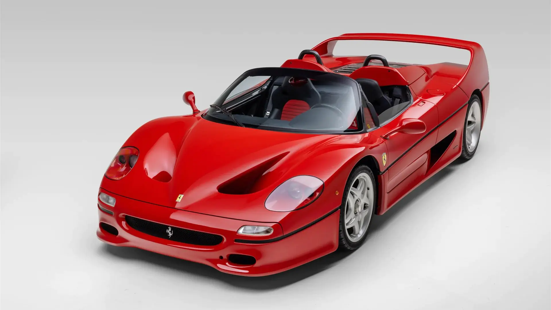 A Ferrari F50 With 106 Miles Isn’t Competing With Other F50s - featured image