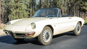 On an Alfa Romeo Duetto, Only a 1600 Is a Duetto. Here Is How to Prove It - featured image