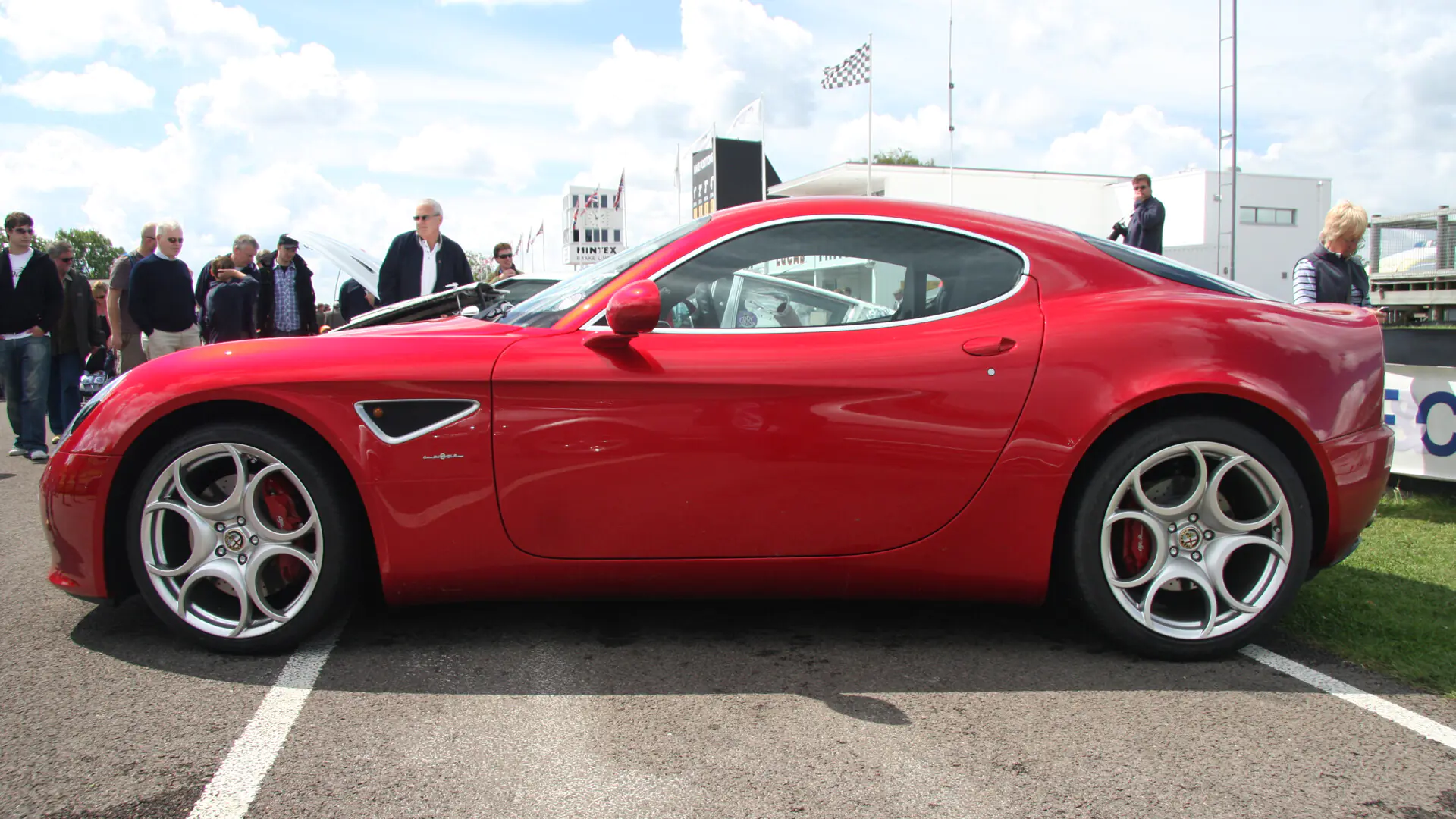 Alfa 8C Competizione Value: Delivery-Mile Spiders Now Earn a $100,000 Premium - featured image