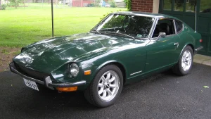 On a 1970 Datsun 240Z, the Number Plates and Hatch Vents Decide Whether It’s a Real Series I - featured image
