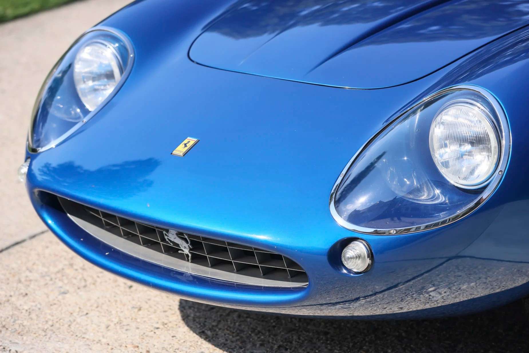 1967 Ferrari 275 GTB/4*S NART Spider detail