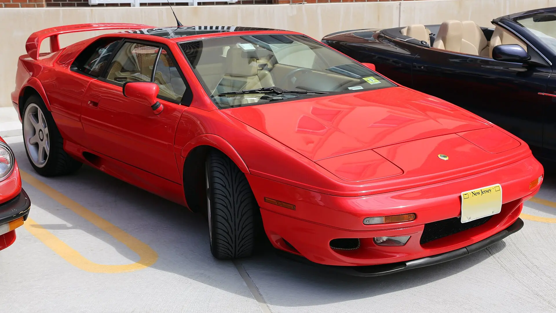 Lotus Esprit V8 vs. TVR Griffith 500: Two British V8s, Two Very Different Kinds of Risk - featured image